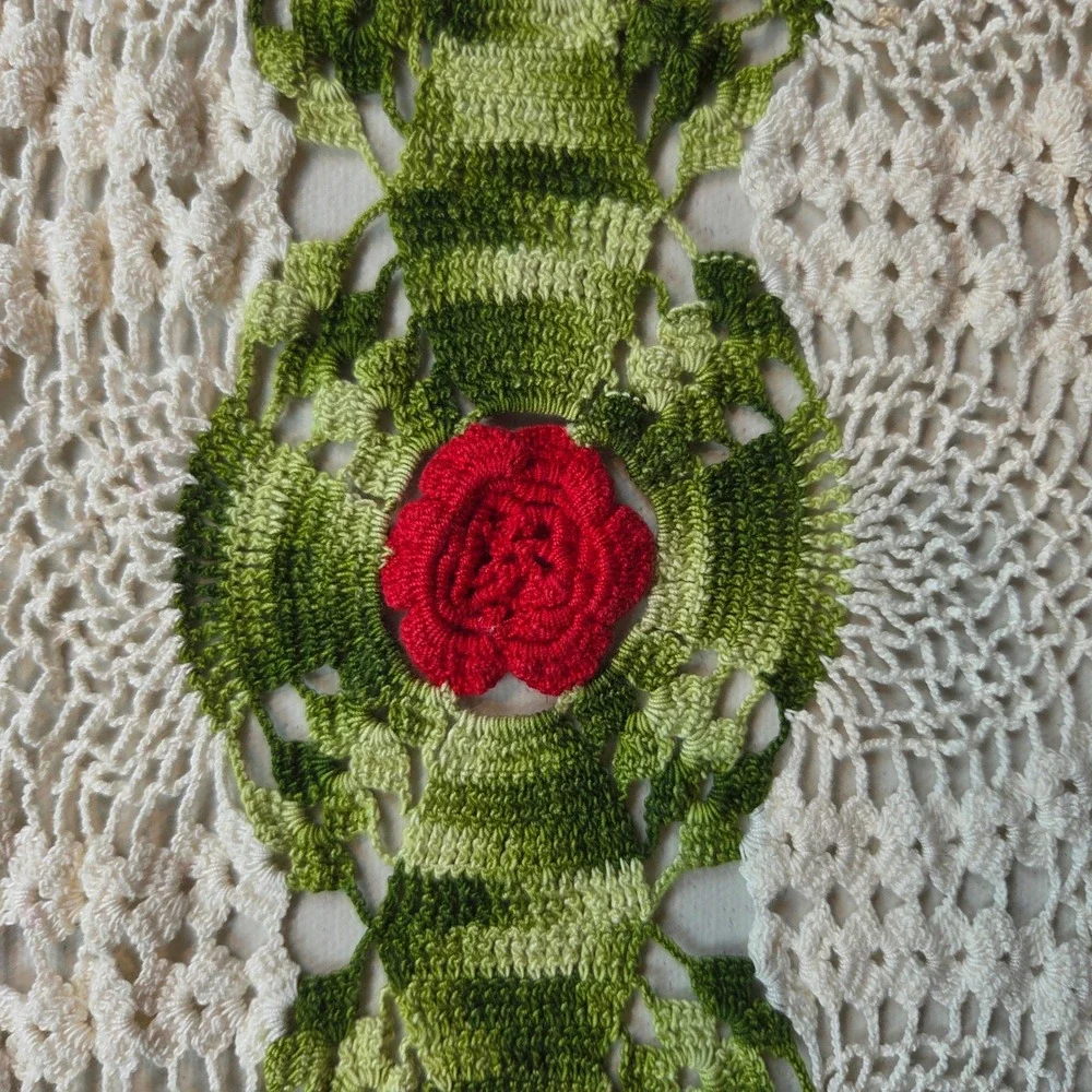 Vintage Handmade Crochet Doily Set 3pc Christmas Red White Green Floral Lace